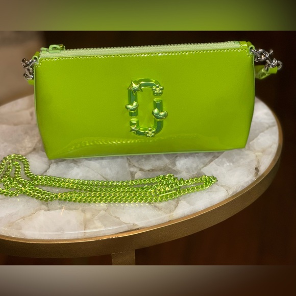 Marc Jacobs Glossy Green Crossbody/Shoulder Bag / NWOT / Rare ⭐️ / 2 straps! - Picture 2 of 14